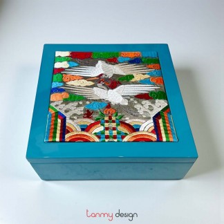 Square lacquer box with phoenix embroidery cap 25cm ( different designs )